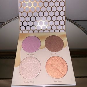 Beauty Bakerie MILK & HONEY HIGHLIGHTING
PALETTE